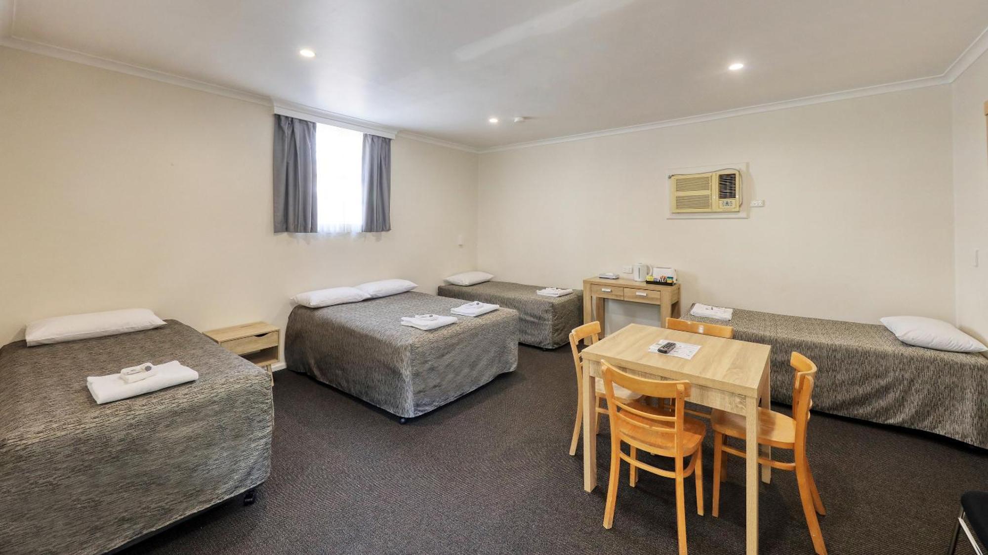 פארקס Coachman Hotel Motel מראה חיצוני תמונה
