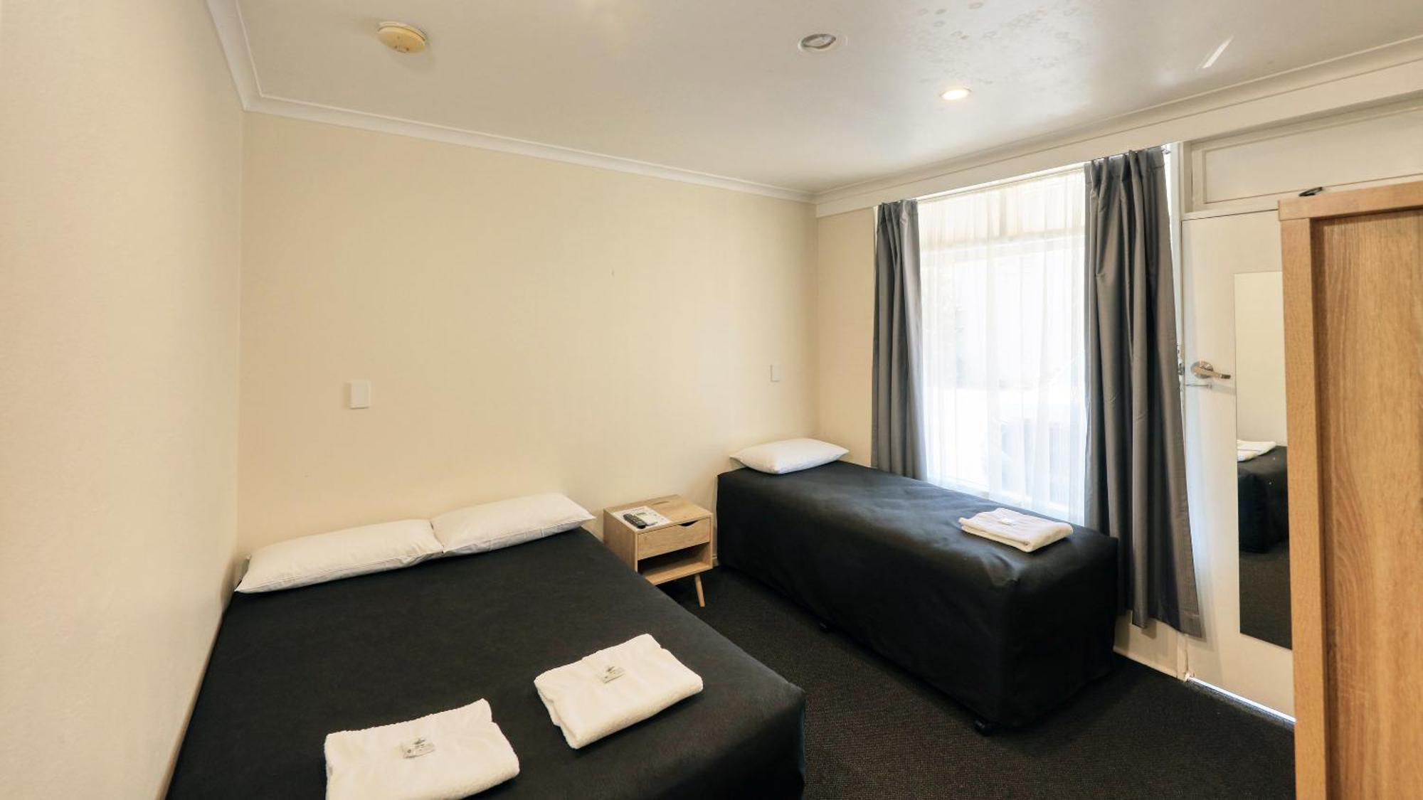 פארקס Coachman Hotel Motel מראה חיצוני תמונה