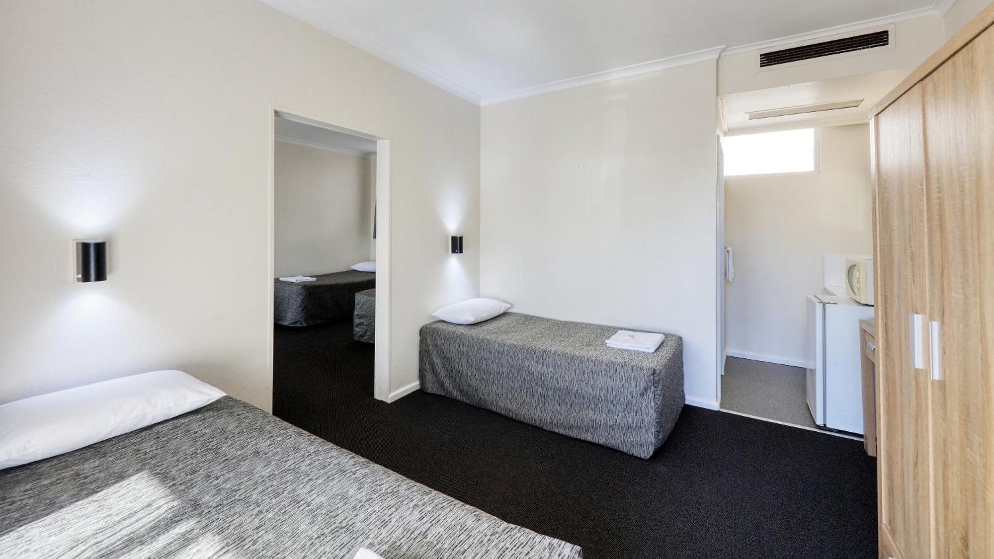 פארקס Coachman Hotel Motel מראה חיצוני תמונה