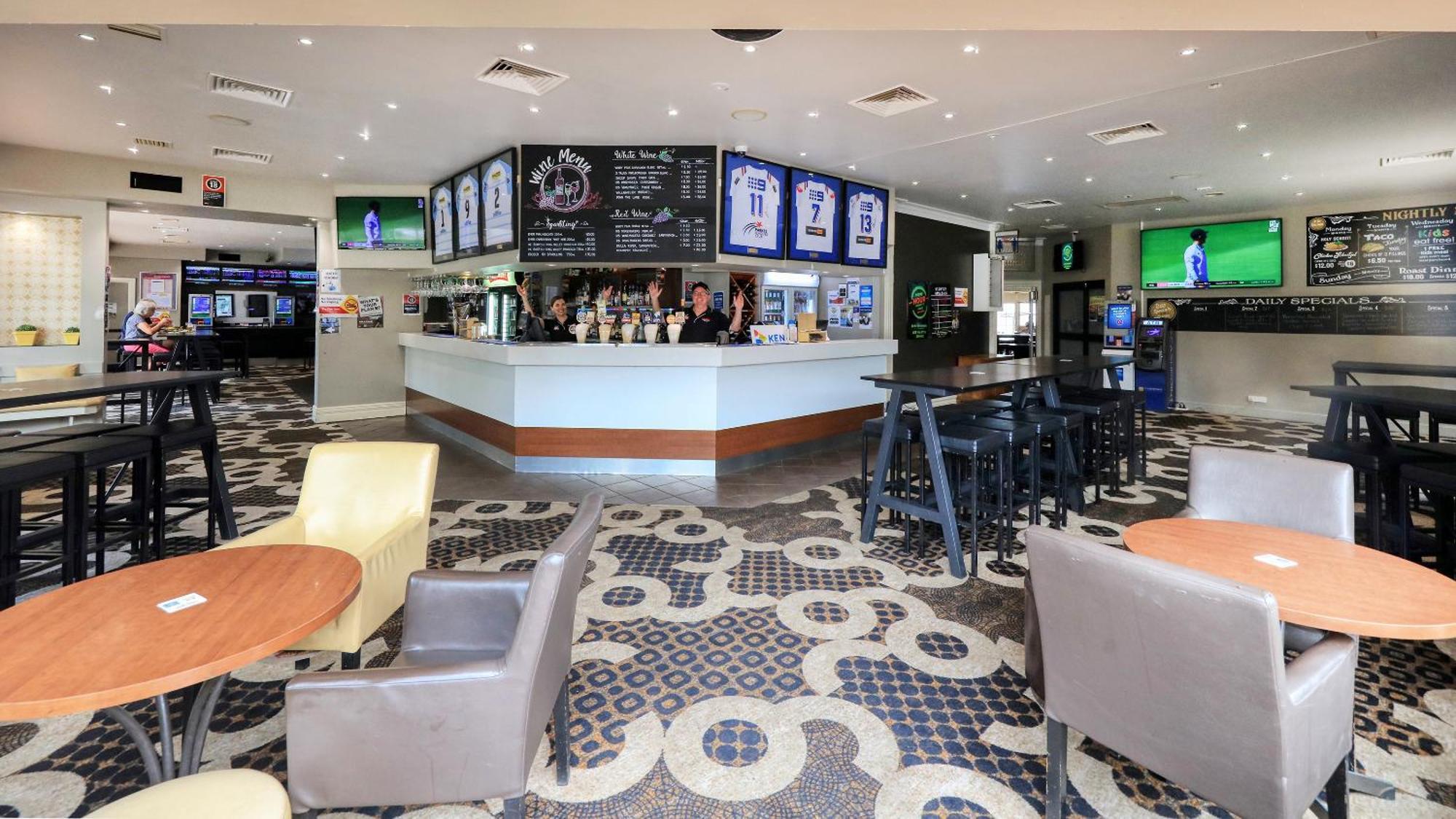 פארקס Coachman Hotel Motel מראה חיצוני תמונה