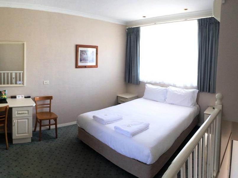 פארקס Coachman Hotel Motel מראה חיצוני תמונה